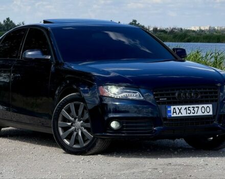 Синий Ауди А4, объемом двигателя 2 л и пробегом 253 тыс. км за 8100 $, фото 1 на Automoto.ua