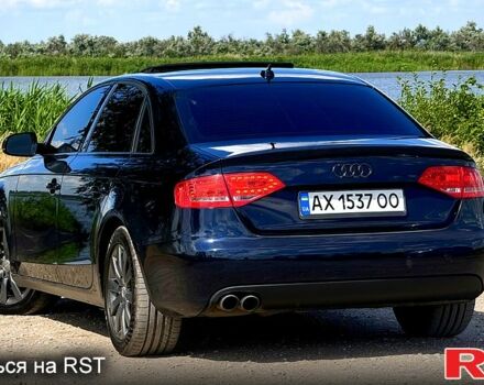 Синий Ауди А4, объемом двигателя 2 л и пробегом 253 тыс. км за 7800 $, фото 1 на Automoto.ua