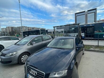 Синий Ауди А4, объемом двигателя 2 л и пробегом 311 тыс. км за 8500 $, фото 1 на Automoto.ua