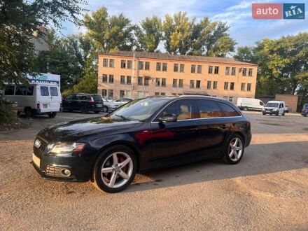 Синій Ауді А4, об'ємом двигуна 2 л та пробігом 235 тис. км за 10000 $, фото 1 на Automoto.ua
