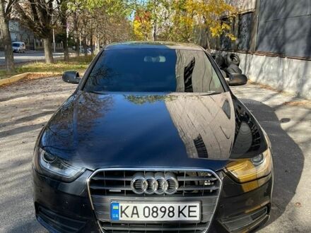 Синій Ауді А4, об'ємом двигуна 1.98 л та пробігом 169 тис. км за 12000 $, фото 1 на Automoto.ua
