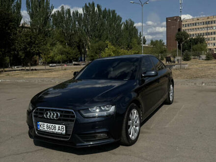 Синій Ауді А4, об'ємом двигуна 1.98 л та пробігом 163 тис. км за 12000 $, фото 1 на Automoto.ua