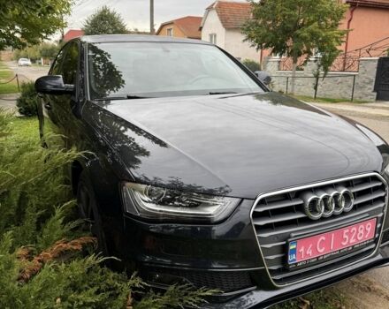Синий Ауди А4, объемом двигателя 2 л и пробегом 216 тыс. км за 10679 $, фото 1 на Automoto.ua