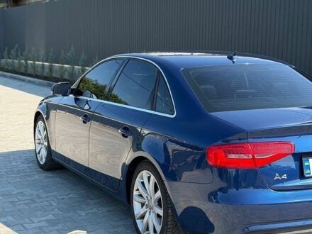 Синий Ауди А4, объемом двигателя 2 л и пробегом 270 тыс. км за 10600 $, фото 1 на Automoto.ua