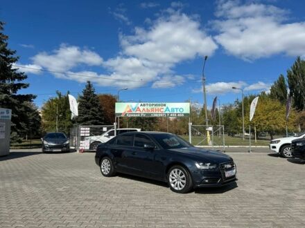 Синий Ауди А4, объемом двигателя 2 л и пробегом 163 тыс. км за 12200 $, фото 1 на Automoto.ua