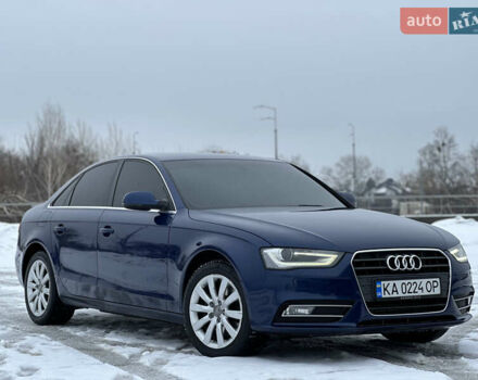 Синий Ауди А4, объемом двигателя 2 л и пробегом 200 тыс. км за 12500 $, фото 1 на Automoto.ua