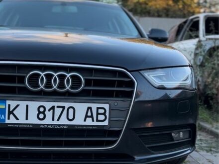 Синий Ауди А4, объемом двигателя 2 л и пробегом 210 тыс. км за 14000 $, фото 1 на Automoto.ua
