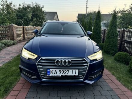 Синий Ауди А4, объемом двигателя 2 л и пробегом 250 тыс. км за 19600 $, фото 1 на Automoto.ua