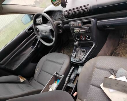 Зеленый Ауди А4, объемом двигателя 1.9 л и пробегом 345 тыс. км за 1150 $, фото 4 на Automoto.ua