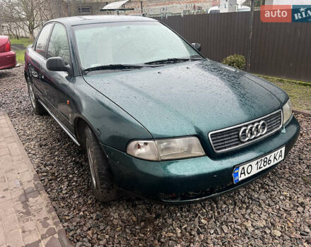 Зеленый Ауди А4, объемом двигателя 1.9 л и пробегом 400 тыс. км за 2400 $, фото 2 на Automoto.ua