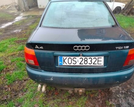 Зеленый Ауди А4, объемом двигателя 1.9 л и пробегом 345 тыс. км за 1150 $, фото 3 на Automoto.ua