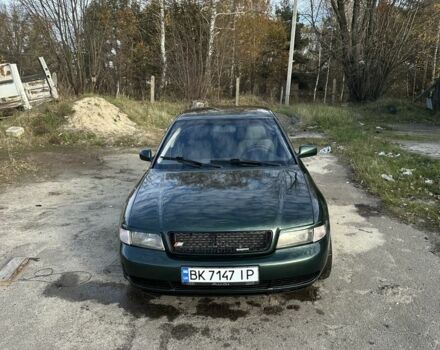 Зеленый Ауди А4, объемом двигателя 1.9 л и пробегом 500 тыс. км за 2850 $, фото 3 на Automoto.ua