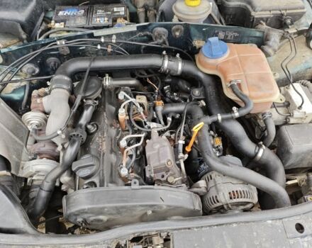 Зеленый Ауди А4, объемом двигателя 1.9 л и пробегом 420 тыс. км за 2000 $, фото 2 на Automoto.ua