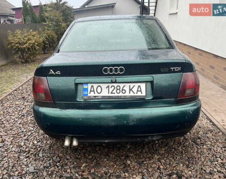 Зеленый Ауди А4, объемом двигателя 1.9 л и пробегом 400 тыс. км за 2400 $, фото 5 на Automoto.ua