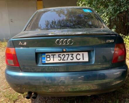 Зеленый Ауди А4, объемом двигателя 2.6 л и пробегом 250 тыс. км за 3200 $, фото 3 на Automoto.ua