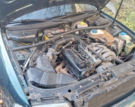 Зеленый Ауди А4, объемом двигателя 1.6 л и пробегом 310 тыс. км за 1662 $, фото 7 на Automoto.ua