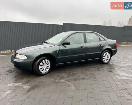 Зелений Ауді А4, об'ємом двигуна 1.8 л та пробігом 299 тис. км за 2350 $, фото 3 на Automoto.ua