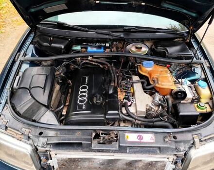 Зеленый Ауди А4, объемом двигателя 1.8 л и пробегом 320 тыс. км за 3600 $, фото 12 на Automoto.ua