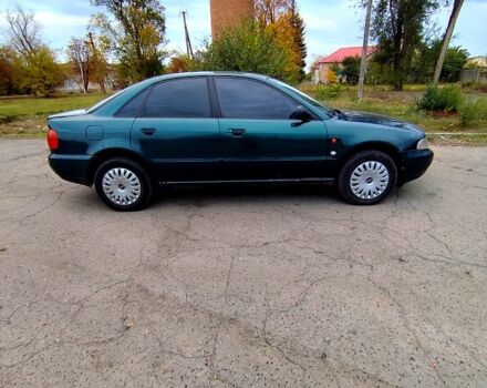 Зеленый Ауди А4, объемом двигателя 1.8 л и пробегом 320 тыс. км за 3600 $, фото 2 на Automoto.ua