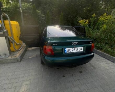 Зелений Ауді А4, об'ємом двигуна 1.6 л та пробігом 400 тис. км за 2800 $, фото 2 на Automoto.ua