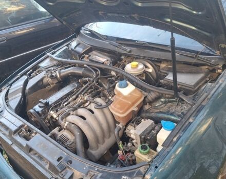 Зеленый Ауди А4, объемом двигателя 1.6 л и пробегом 310 тыс. км за 1662 $, фото 6 на Automoto.ua