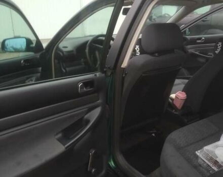 Зеленый Ауди А4, объемом двигателя 1.9 л и пробегом 325 тыс. км за 3600 $, фото 5 на Automoto.ua