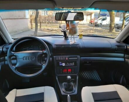 Зеленый Ауди А4, объемом двигателя 1 л и пробегом 347 тыс. км за 2500 $, фото 4 на Automoto.ua