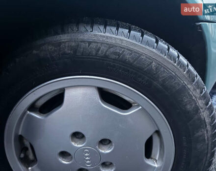 Зеленый Ауди А4, объемом двигателя 1.8 л и пробегом 318 тыс. км за 3400 $, фото 12 на Automoto.ua