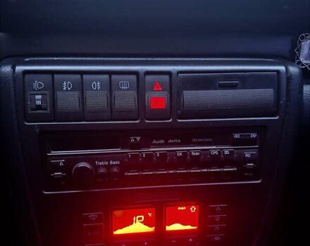 Зеленый Ауди А4, объемом двигателя 1.8 л и пробегом 318 тыс. км за 3400 $, фото 8 на Automoto.ua