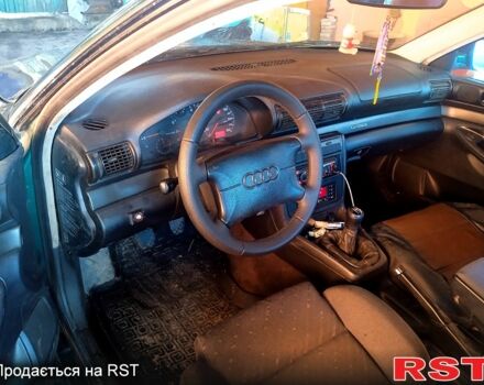 Зеленый Ауди А4, объемом двигателя 1.8 л и пробегом 221 тыс. км за 3300 $, фото 6 на Automoto.ua