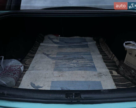 Зеленый Ауди А4, объемом двигателя 1.8 л и пробегом 318 тыс. км за 3400 $, фото 10 на Automoto.ua