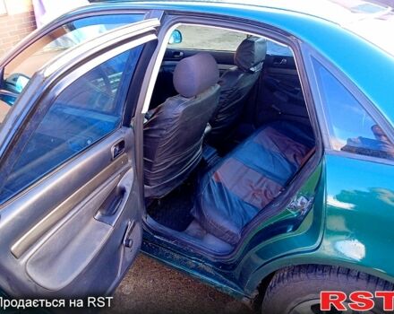 Зеленый Ауди А4, объемом двигателя 1.8 л и пробегом 221 тыс. км за 3300 $, фото 8 на Automoto.ua