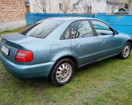 Зеленый Ауди А4, объемом двигателя 1.6 л и пробегом 400 тыс. км за 3000 $, фото 4 на Automoto.ua