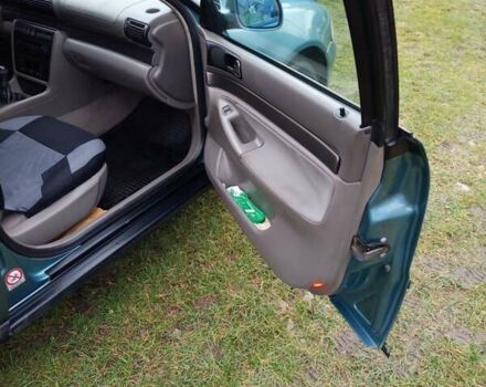 Зеленый Ауди А4, объемом двигателя 1.6 л и пробегом 400 тыс. км за 3000 $, фото 13 на Automoto.ua