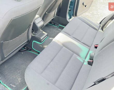 Зеленый Ауди А4, объемом двигателя 1.78 л и пробегом 244 тыс. км за 5500 $, фото 12 на Automoto.ua