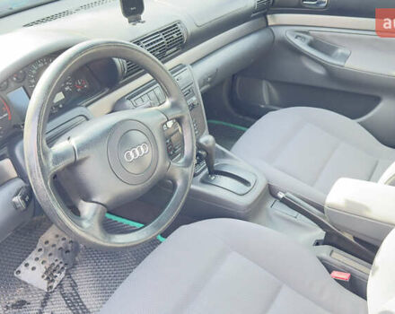 Зеленый Ауди А4, объемом двигателя 1.78 л и пробегом 244 тыс. км за 5500 $, фото 4 на Automoto.ua