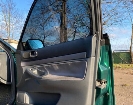 Зеленый Ауди А4, объемом двигателя 1.6 л и пробегом 356 тыс. км за 3400 $, фото 14 на Automoto.ua