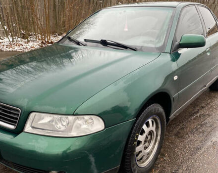 Зеленый Ауди А4, объемом двигателя 1.6 л и пробегом 355 тыс. км за 3500 $, фото 4 на Automoto.ua