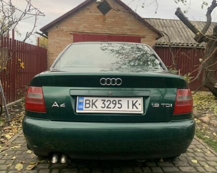 Зеленый Ауди А4, объемом двигателя 1.9 л и пробегом 283 тыс. км за 3900 $, фото 5 на Automoto.ua