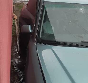 Зелений Ауді А4, об'ємом двигуна 1.78 л та пробігом 350 тис. км за 1500 $, фото 4 на Automoto.ua