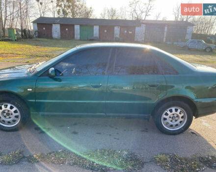 Зеленый Ауди А4, объемом двигателя 1.6 л и пробегом 356 тыс. км за 3400 $, фото 3 на Automoto.ua