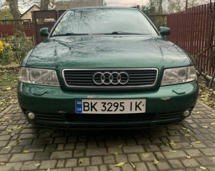 Зеленый Ауди А4, объемом двигателя 1.9 л и пробегом 283 тыс. км за 3900 $, фото 4 на Automoto.ua