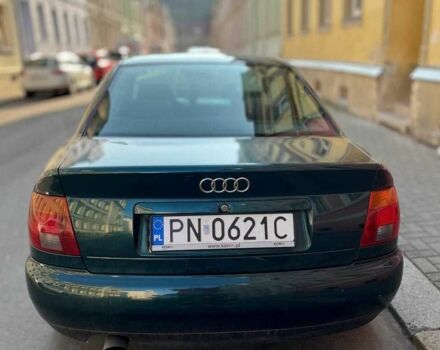 Зелений Ауді А4, об'ємом двигуна 1.8 л та пробігом 246 тис. км за 1300 $, фото 1 на Automoto.ua