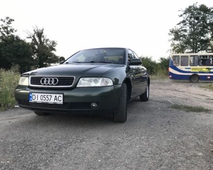 Зелений Ауді А4, об'ємом двигуна 1.8 л та пробігом 285 тис. км за 4000 $, фото 1 на Automoto.ua