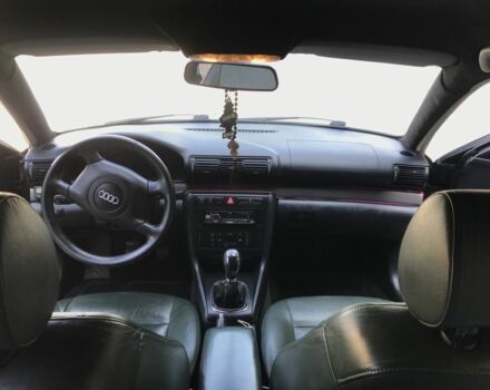 Зелений Ауді А4, об'ємом двигуна 1.8 л та пробігом 285 тис. км за 4000 $, фото 6 на Automoto.ua