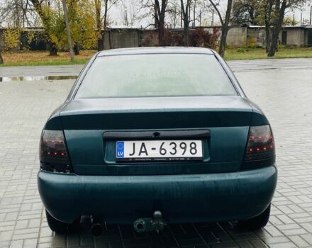 Ауді А4 2001 у Синельниковом на Automoto.ua Зелений Ауді А4, об'ємом двигуна 0 л та пробігом 2 тис. км за 1350 $, фото 9 на Automoto.ua