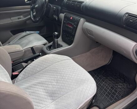 Зеленый Ауди А4, объемом двигателя 2.4 л и пробегом 500 тыс. км за 4000 $, фото 4 на Automoto.ua