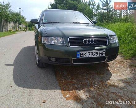 Зеленый Ауди А4, объемом двигателя 1.6 л и пробегом 280 тыс. км за 4000 $, фото 2 на Automoto.ua