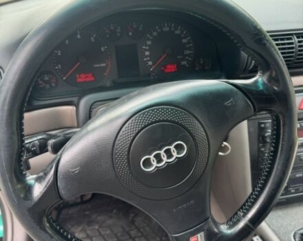 Зеленый Ауди А4, объемом двигателя 2.4 л и пробегом 500 тыс. км за 4000 $, фото 12 на Automoto.ua