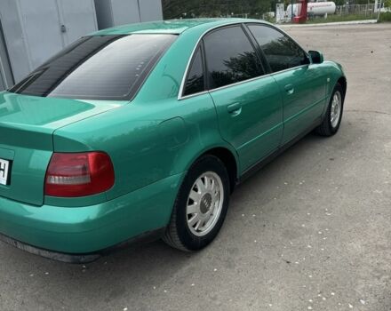 Зеленый Ауди А4, объемом двигателя 2.4 л и пробегом 500 тыс. км за 4000 $, фото 3 на Automoto.ua